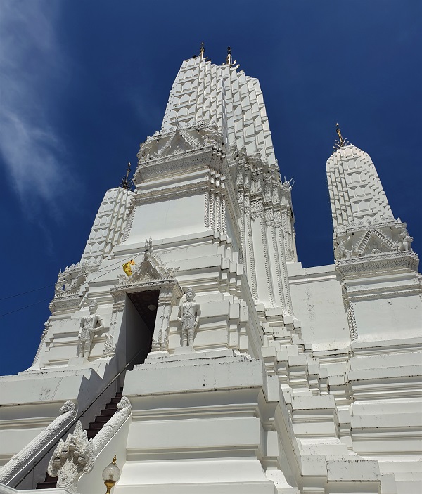 วัดมหาธาตุวรวิหาร จังหวัดเพชรบุรี